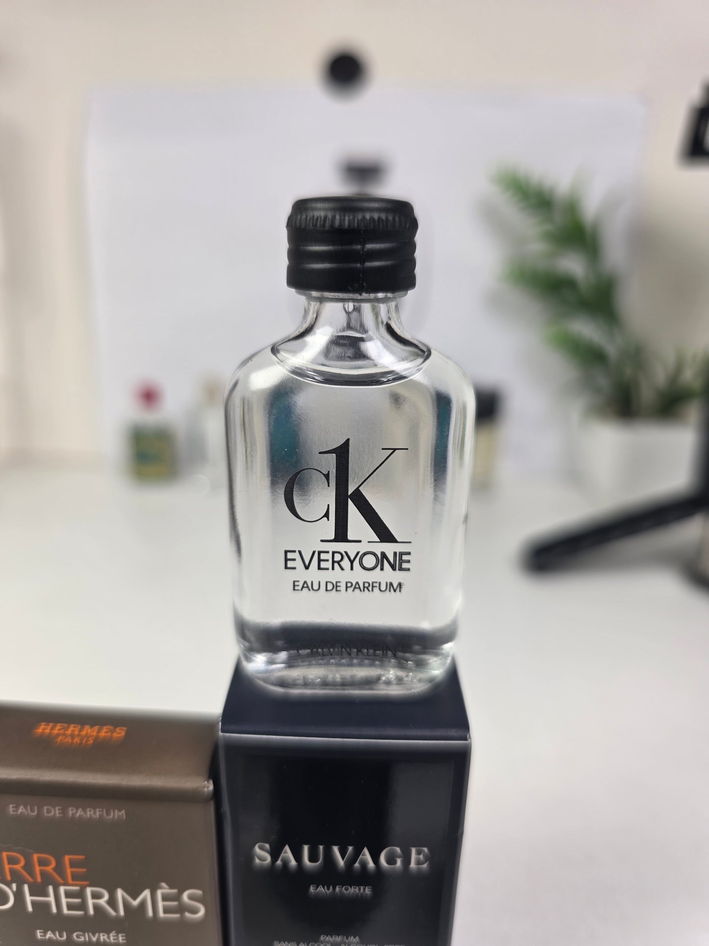 .Pack Promo 4 Miniatures Sauvage + Calvin Klein + Hermes + Spicebomb